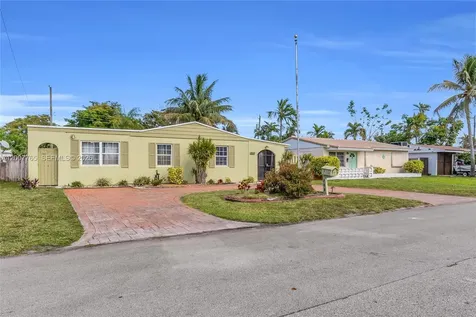 921 N 31st Court Hollywood FL 33021