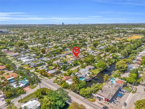 921 N 31st Court Hollywood FL 33021