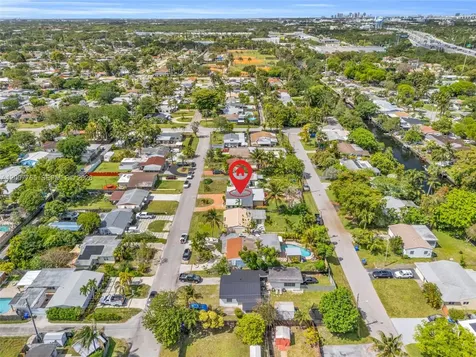 921 N 31st Court Hollywood FL 33021