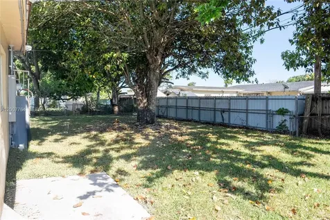 4000 NW 195th Street Miami Gardens FL 33055