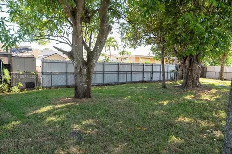 4000 NW 195th Street Miami Gardens FL 33055