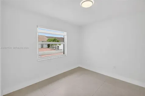 4530 SW 143 Place Miami FL 33175