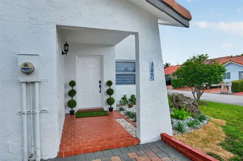 4530 SW 143 Place Miami FL 33175