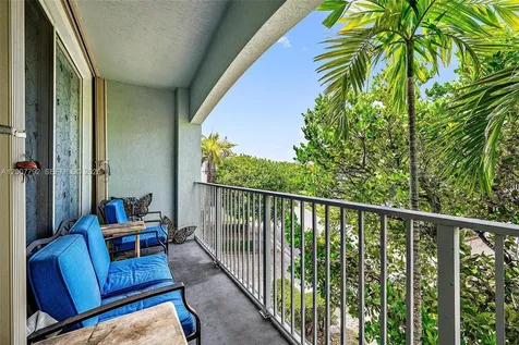3229 Laurel Ridge Circle Riviera Beach FL 33404