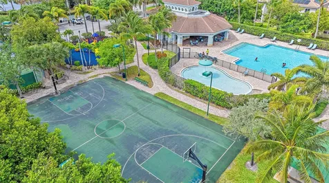 3229 Laurel Ridge Circle Riviera Beach FL 33404