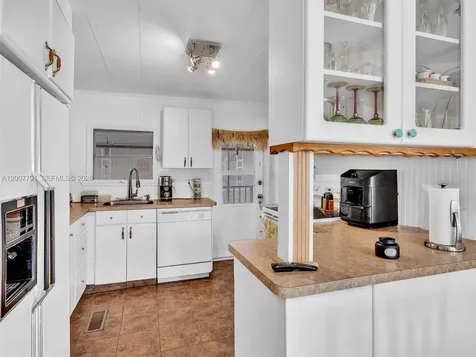2061 SW 83rd Avenue Davie FL 33324