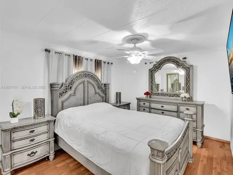 2061 SW 83rd Avenue Davie FL 33324