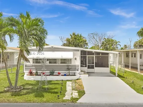 2061 SW 83rd Avenue Davie FL 33324