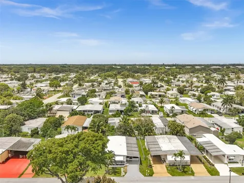 2061 SW 83rd Avenue Davie FL 33324