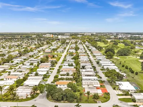 2061 SW 83rd Avenue Davie FL 33324