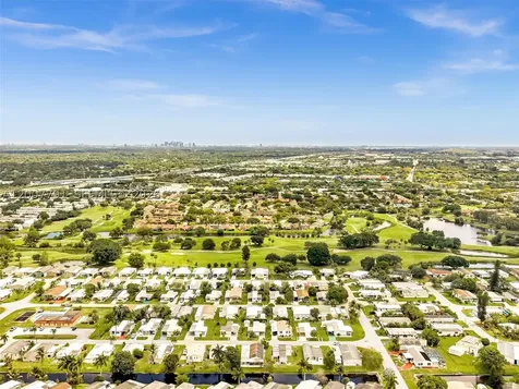 2061 SW 83rd Avenue Davie FL 33324