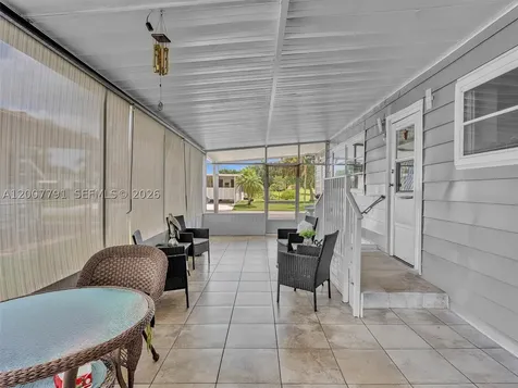 2061 SW 83rd Avenue Davie FL 33324