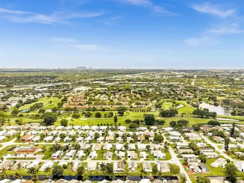 2061 SW 83rd Avenue Davie FL 33324