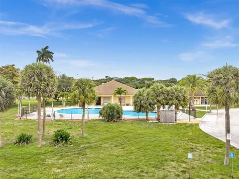 2061 SW 83rd Avenue Davie FL 33324