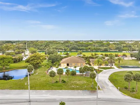 2061 SW 83rd Avenue Davie FL 33324