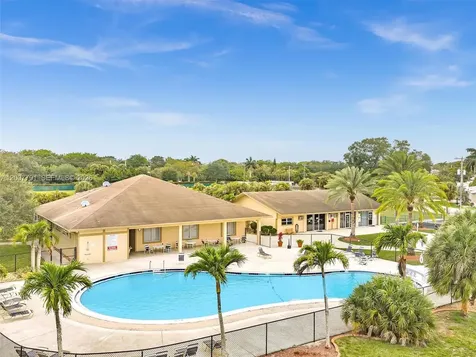 2061 SW 83rd Avenue Davie FL 33324
