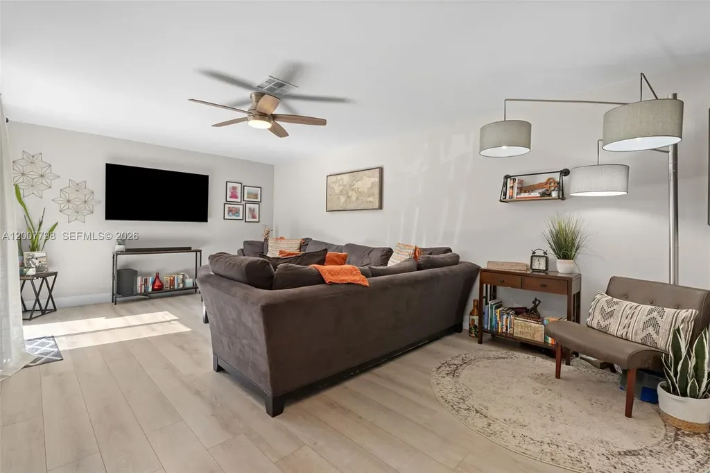 2691 NW 99th Avenue Coral Springs FL 33065