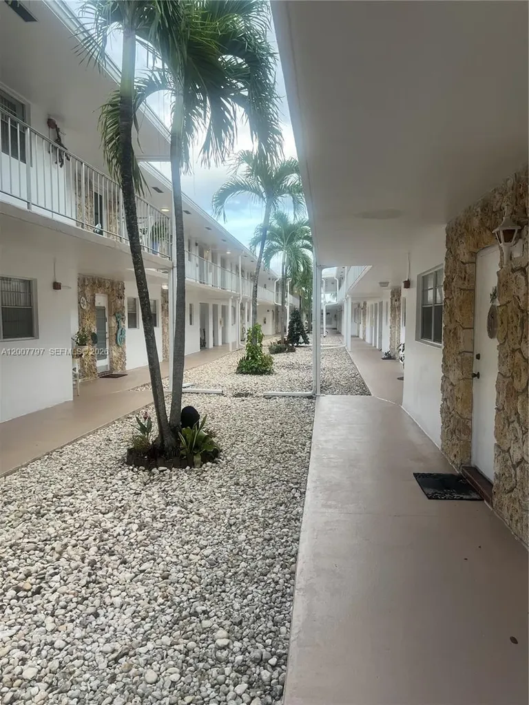 2501 W Golf Boulevard Pompano Beach FL 33064