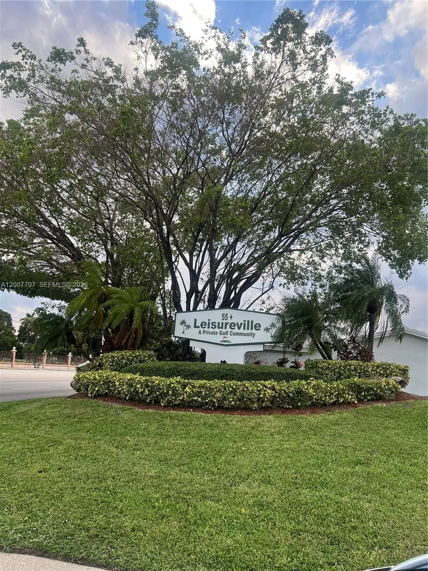 2501 W Golf Boulevard Pompano Beach FL 33064