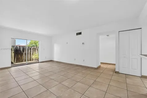 240 NW 107th Avenue Miami FL 33172