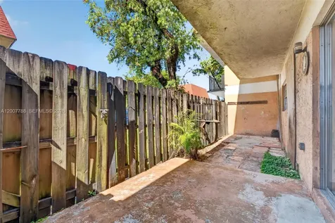 240 NW 107th Avenue Miami FL 33172