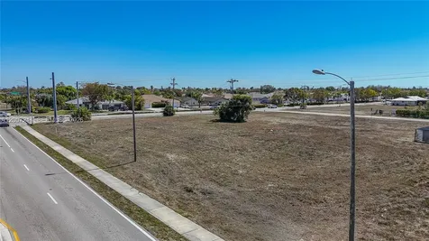 804 Gleason Parkway Other City - In The State Of Florida FL 33914