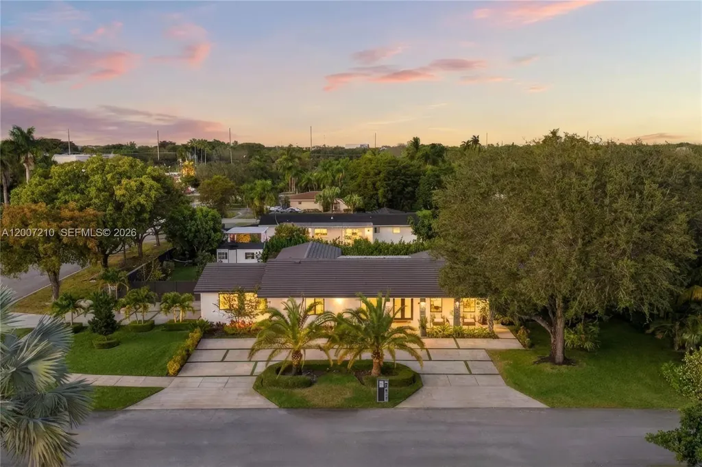 8625 SW 147th Street Palmetto Bay FL 33158