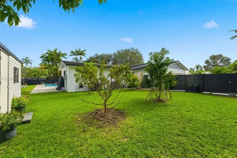 8625 SW 147th Street Palmetto Bay FL 33158