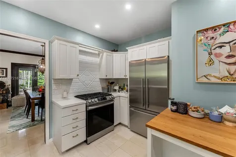 6121 La Gorce Drive Miami Beach FL 33140