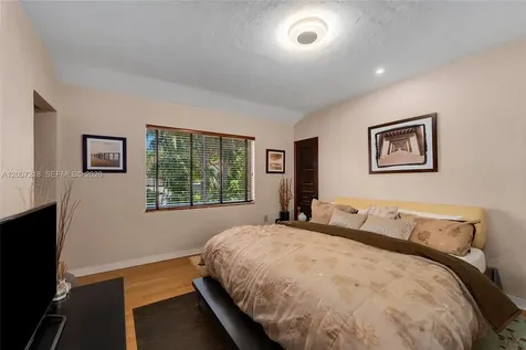 6121 La Gorce Drive Miami Beach FL 33140