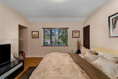 6121 La Gorce Drive Miami Beach FL 33140