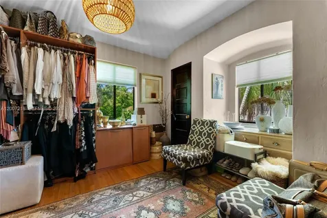 6121 La Gorce Drive Miami Beach FL 33140