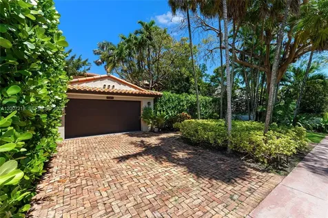6121 La Gorce Drive Miami Beach FL 33140