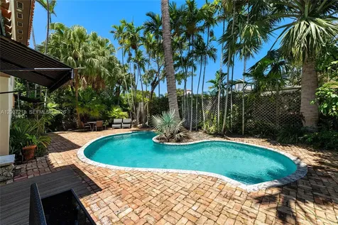6121 La Gorce Drive Miami Beach FL 33140