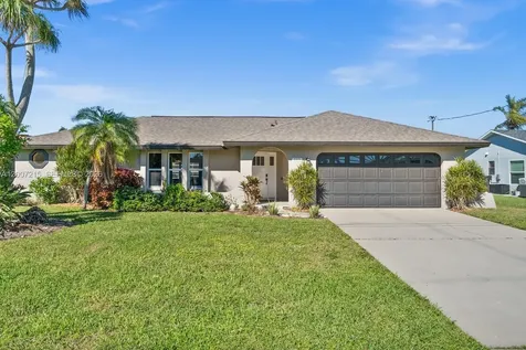 117 SE 40 Terrace Cape Coral FL 33904