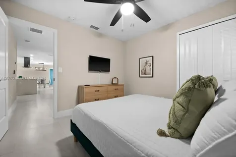 117 SE 40 Terrace Cape Coral FL 33904