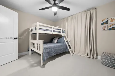 117 SE 40 Terrace Cape Coral FL 33904