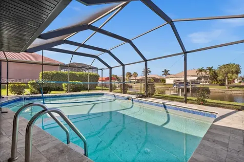 117 SE 40 Terrace Cape Coral FL 33904