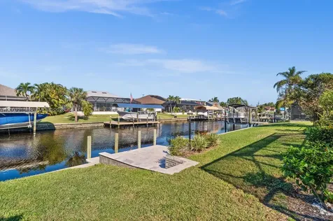 117 SE 40 Terrace Cape Coral FL 33904