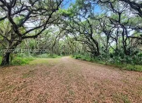 1040 Kirby Thompson Road Other City - In The State Of Florida FL 33935