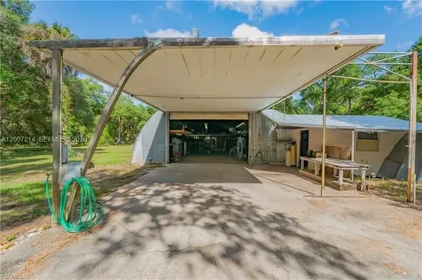 1040 Kirby Thompson Road Other City - In The State Of Florida FL 33935