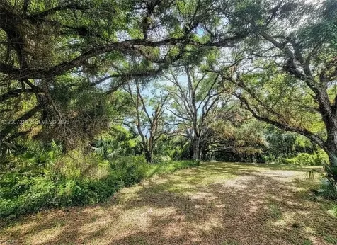 1040 Kirby Thompson Road Other City - In The State Of Florida FL 33935