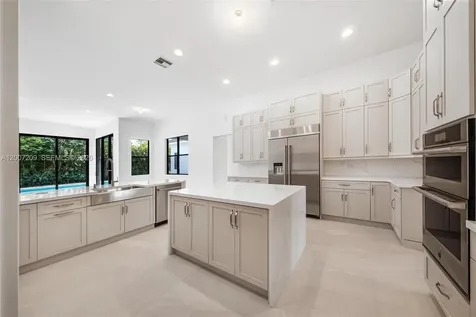 11900 SW 14th Place Davie FL 33325