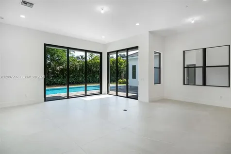 11900 SW 14th Place Davie FL 33325