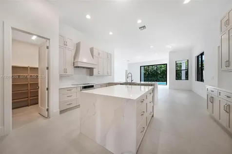 11900 SW 14th Place Davie FL 33325