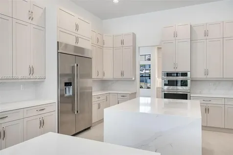 11900 SW 14th Place Davie FL 33325