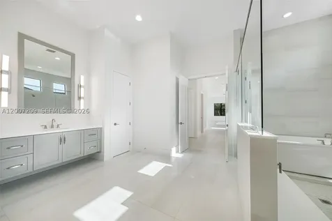 11900 SW 14th Place Davie FL 33325