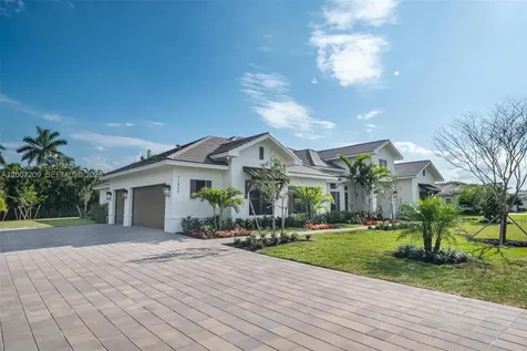 11900 SW 14th Place Davie FL 33325