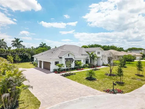 11900 SW 14th Place Davie FL 33325
