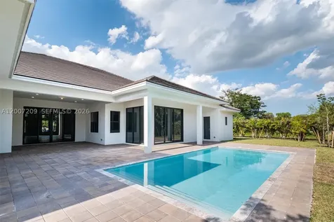11900 SW 14th Place Davie FL 33325